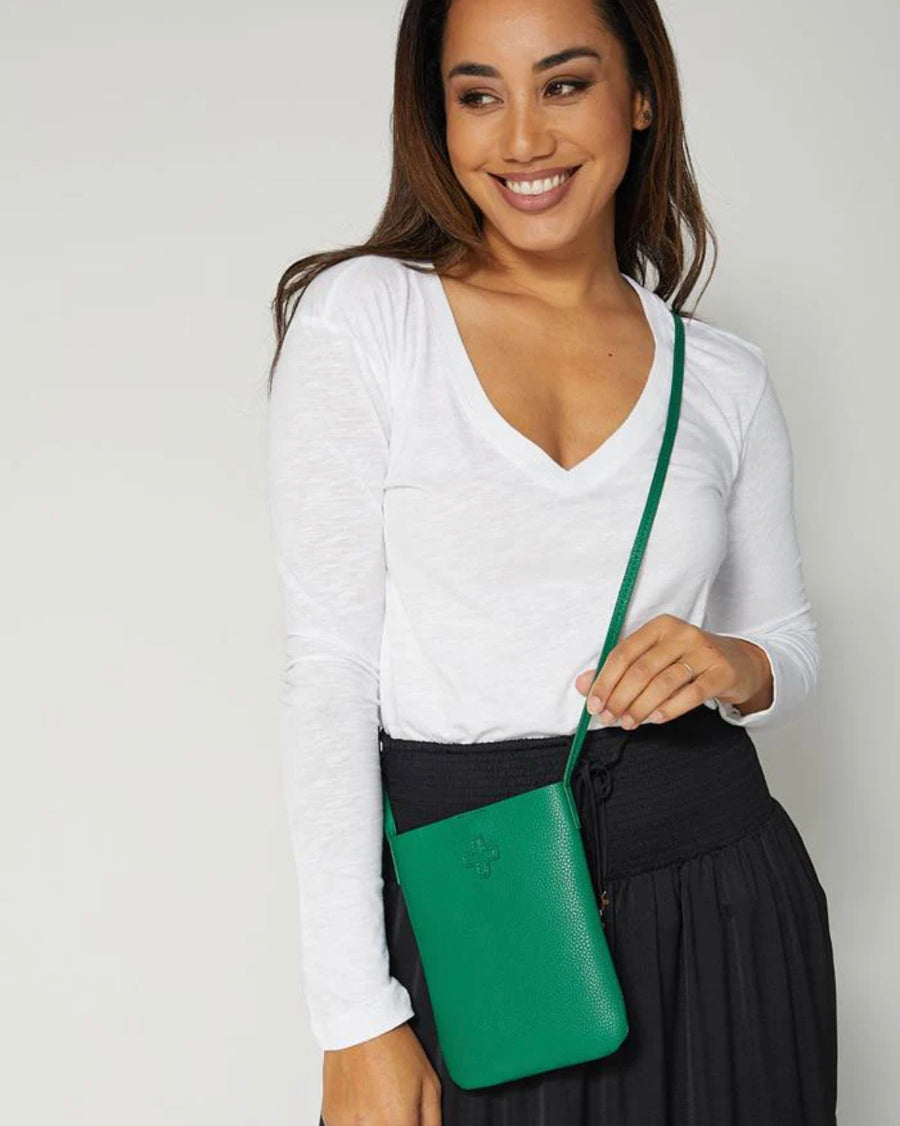 Paola Pouch - emerald