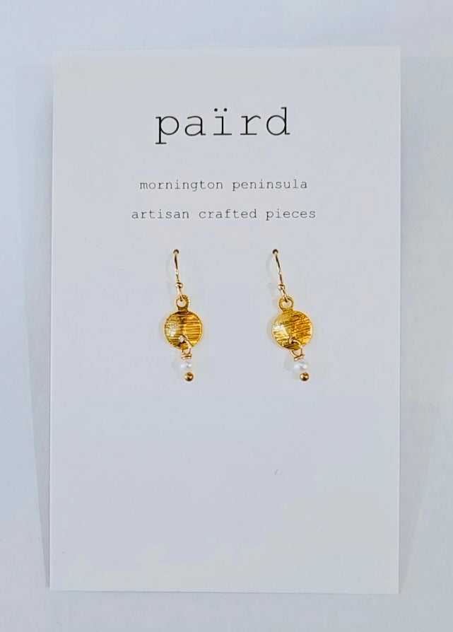 Pearl Husk earrings - Gold Plated